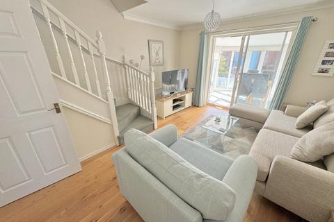 2 bedroom end of terrace house for sale, Alder Heights, Branksome , Poole, BH12