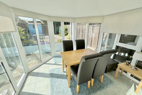 2 bedroom end of terrace house for sale, Alder Heights, Branksome , Poole, BH12