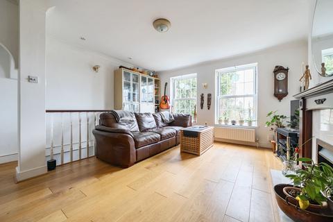 3 bedroom end of terrace house for sale, Warwick Road, New Barnet, Hertfordshire, EN5