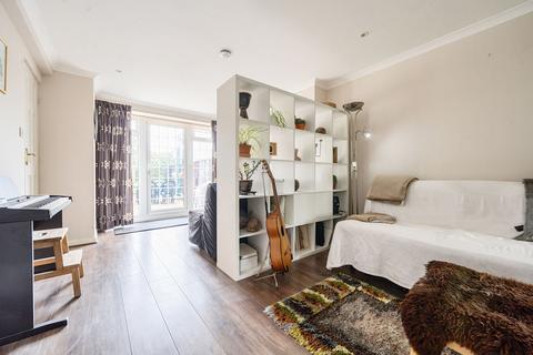 3 bedroom end of terrace house for sale, Warwick Road, New Barnet, Hertfordshire, EN5