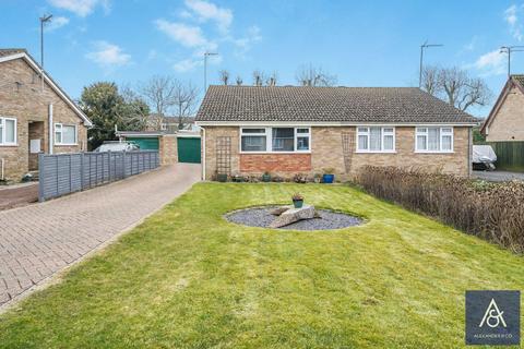 5 Blenheim Croft, Brackley, NN13 7ET