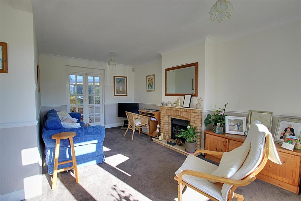 Living Room.jpg