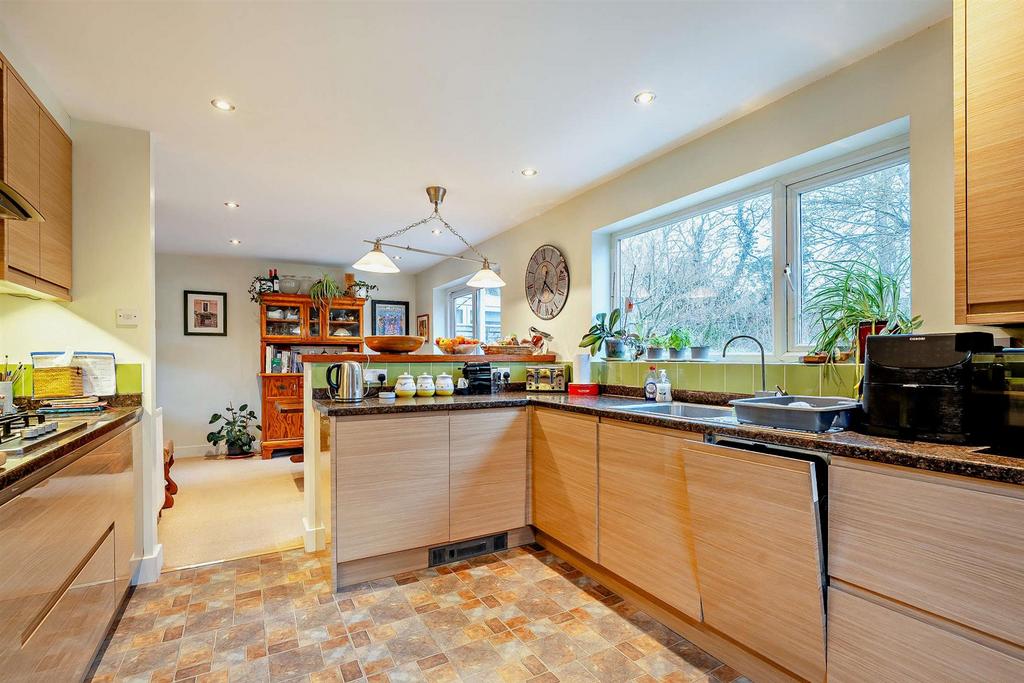 8640258-interior13-800.jpg