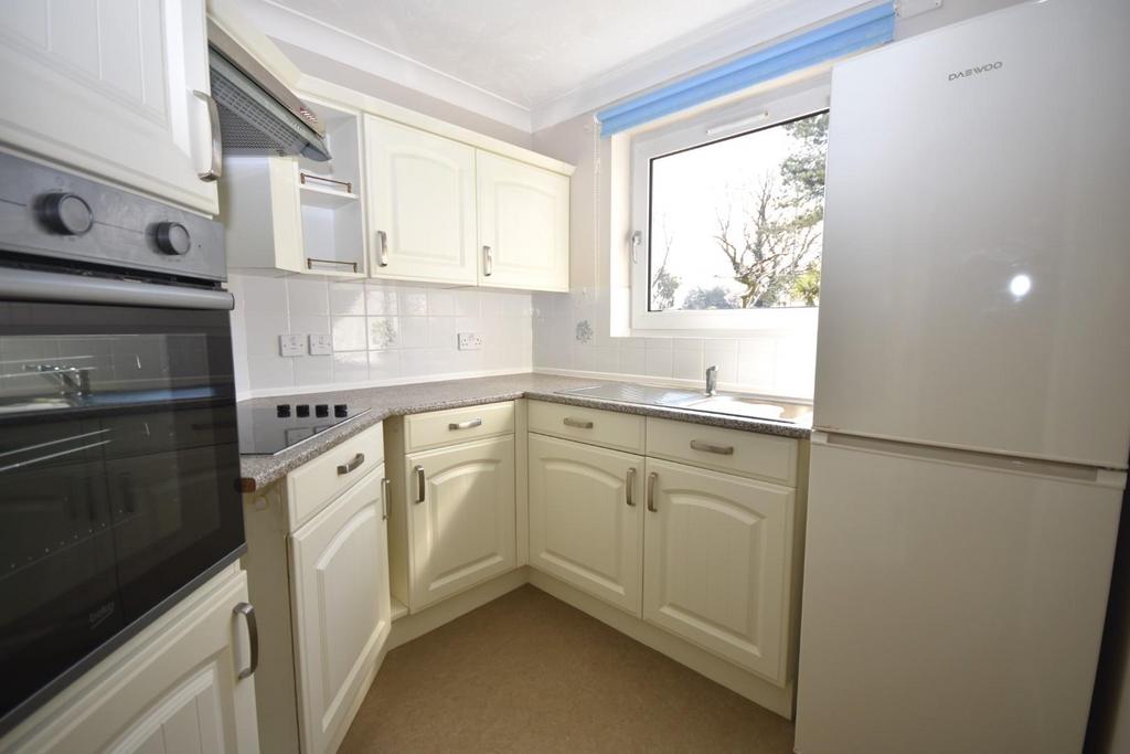 Kitchen.JPG