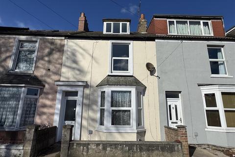 3 bedroom terraced house for sale, Medina Avenue, Bridlington