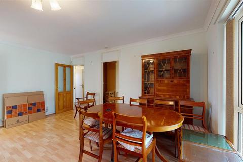 21 Detling Avenue, Broadstairs, CT10 1SL