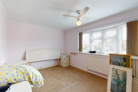 21 Detling Avenue, Broadstairs, CT10 1SL