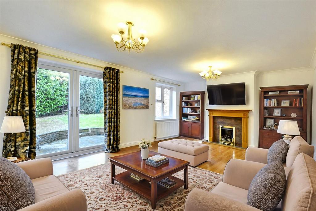 Lounge 2 - Living Room - Standard - 2.jpeg