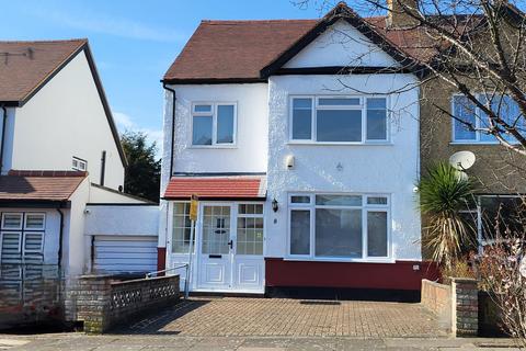 3 bedroom semi-detached house to rent, DOWNHURST AVENUE