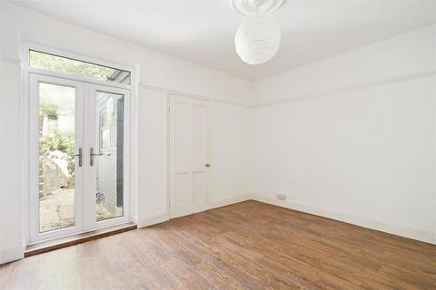 85 Wellcarr Road, Sheffield, S8 8QP