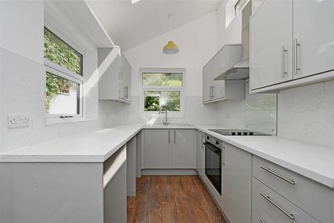 85 Wellcarr Road, Sheffield, S8 8QP