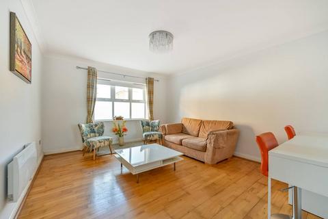 63 Hillary Drive, Isleworth, TW7 7EG
