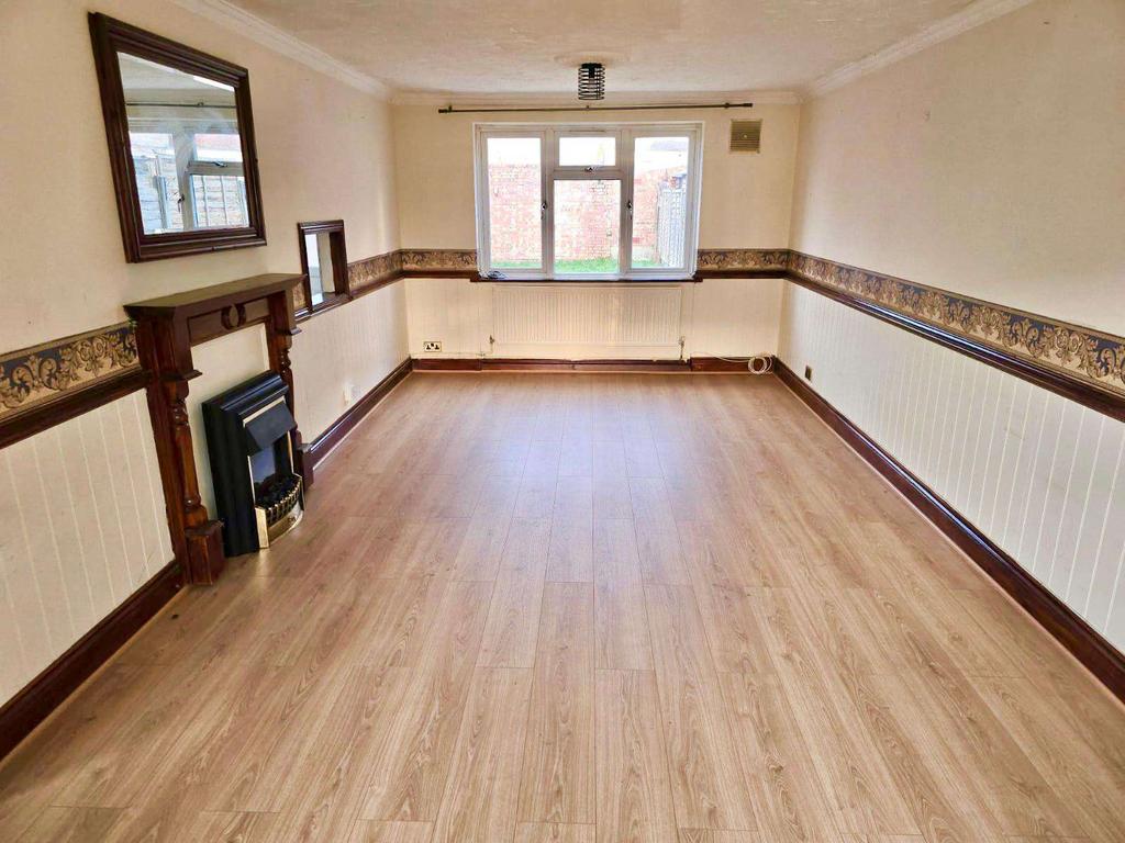 Newly Refurbished Three Bed House to Let in West