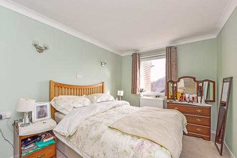 1 bedroom retirement property for sale, Charles Street, Petersfield, Hampshire