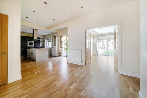18 Maberley Road, Beckenham, BR3 4DX