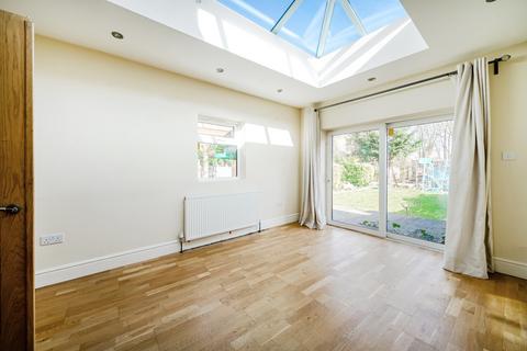 18 Maberley Road, Beckenham, BR3 4DX