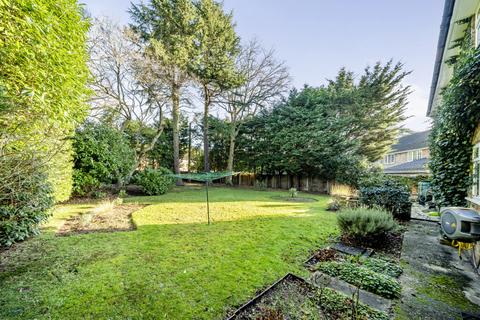 6 bedroom detached house for sale, Parsonage Lane, Farnham Common, Buckinghamshire, SL2