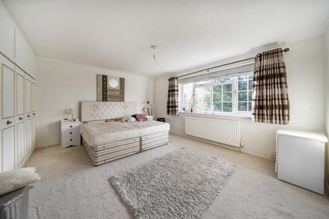 6 bedroom detached house for sale, Parsonage Lane, Farnham Common, Buckinghamshire, SL2
