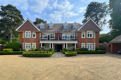 Flat 2, Long Orchards Copthill Lane, Kingswood, Tadworth, KT20 6HN