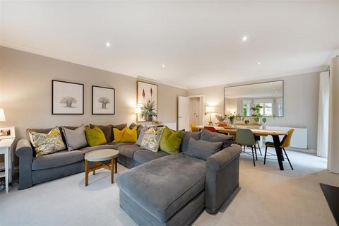 Flat 2, Long Orchards Copthill Lane, Kingswood, Tadworth, KT20 6HN