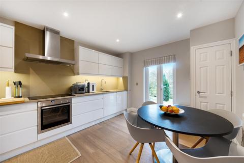 Flat 2, Long Orchards Copthill Lane, Kingswood, Tadworth, KT20 6HN