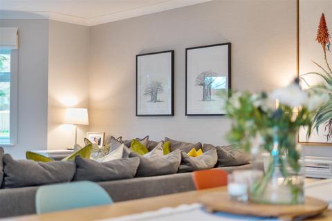 Flat 2, Long Orchards Copthill Lane, Kingswood, Tadworth, KT20 6HN