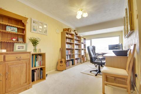 19 Bishops Road, Somersham, Huntingdon, PE28 3HP