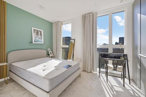 4 bedroom townhouse for sale, Springpark Drive, London, N4