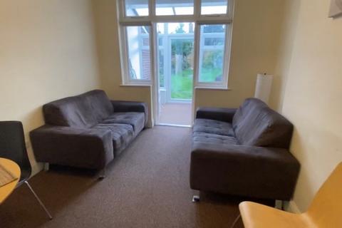 3 bedroom semi-detached house to rent, Marlborough Road, Nottingham NG9