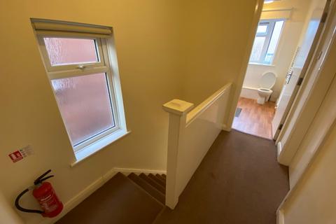 3 bedroom semi-detached house to rent, Marlborough Road, Nottingham NG9