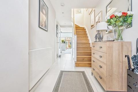 4 bedroom semi-detached house for sale, Princes Way, South Ruislip