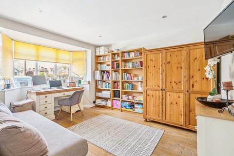 4 bedroom semi-detached house for sale, Princes Way, South Ruislip