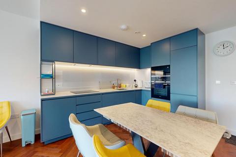 2 bedroom flat to rent, Ribbon Lane