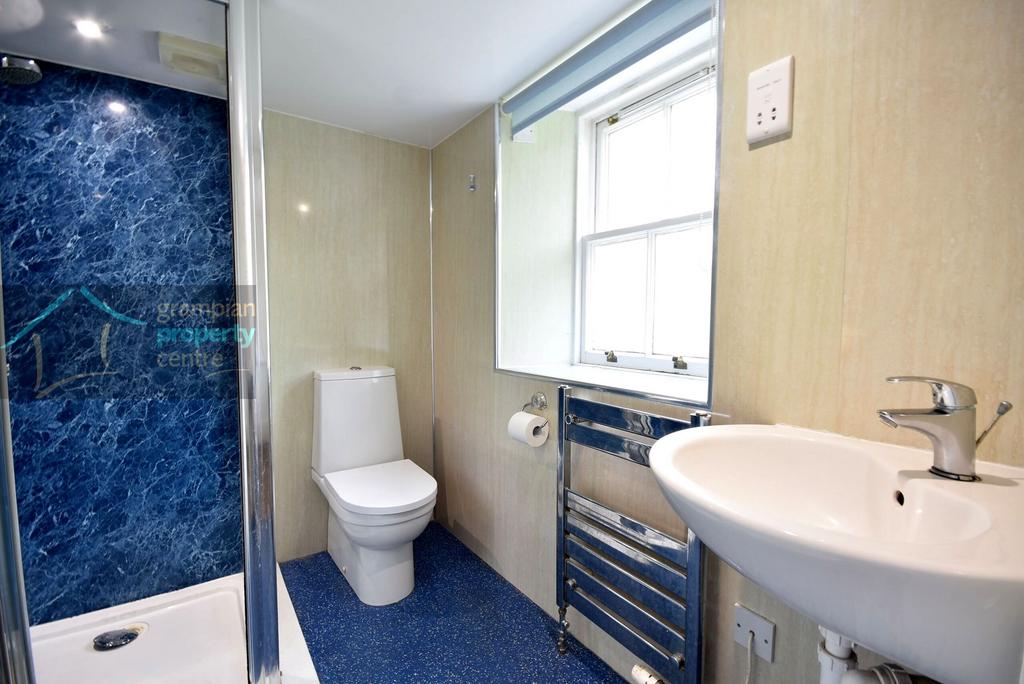 Shower room.JPG