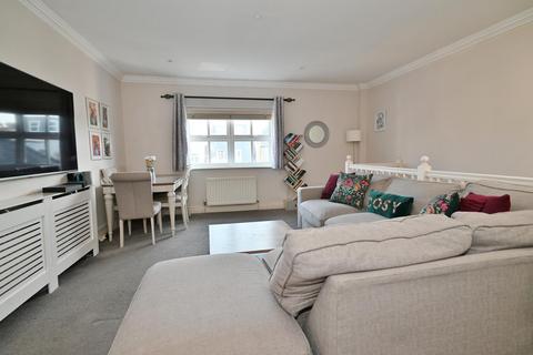 4 Knights Place, Twickenham, TW2 6QT