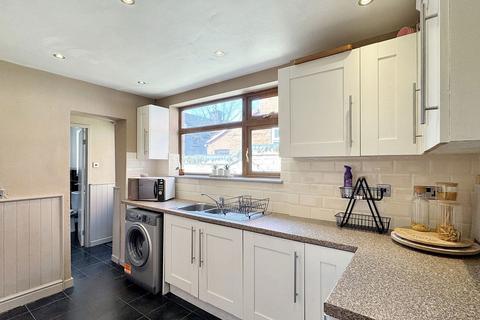 3 bedroom terraced house for sale, Park Road, Widnes