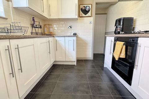 3 bedroom terraced house for sale, Park Road, Widnes