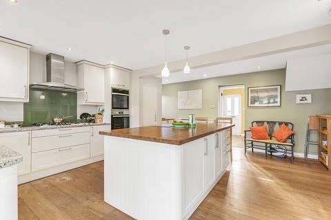 4 bedroom detached house for sale, Sycamore Avenue, Hatfield, AL10