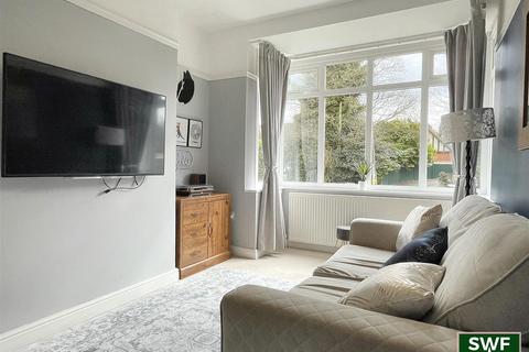 3 bedroom terraced house for sale, Penn Road, Penn