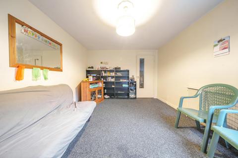 11 Cross Road, Uxbridge, UB8 2UQ