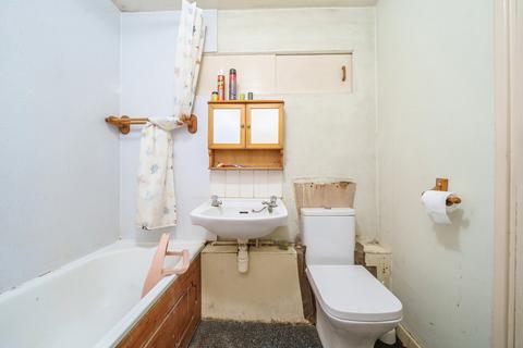 11 Cross Road, Uxbridge, UB8 2UQ