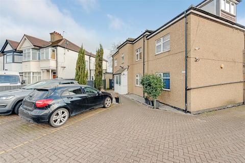 Flat 1, 2b Renters Avenue, London, NW4 3RA