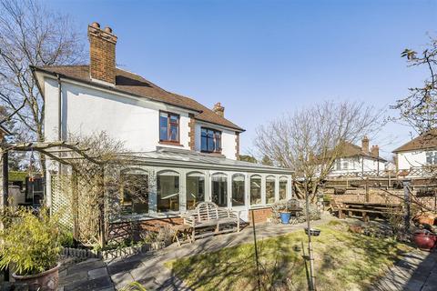 3 bedroom detached house for sale, Cowper Road, Bedford
