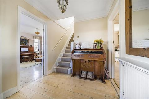 3 bedroom detached house for sale, Cowper Road, Bedford