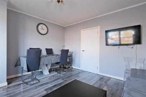 3 bedroom terraced house for sale, Springhill Road, Shotts