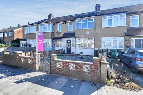 242 South End Road, Rainham, RM13 7XT