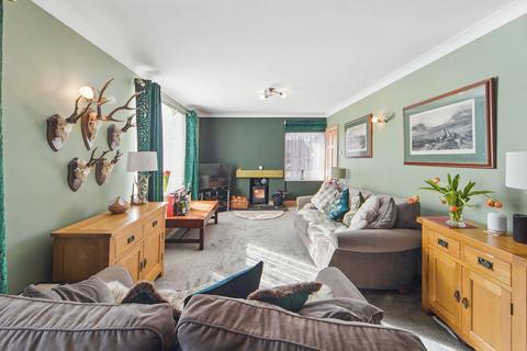 14 Rose Lea Close, Hillam, Leeds, LS25 5HJ