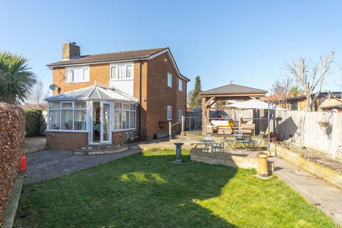 14 Rose Lea Close, Hillam, Leeds, LS25 5HJ