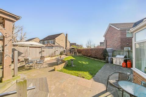 14 Rose Lea Close, Hillam, Leeds, LS25 5HJ