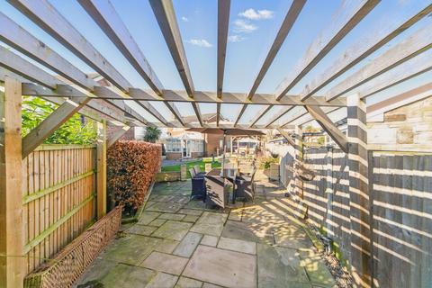 14 Rose Lea Close, Hillam, Leeds, LS25 5HJ